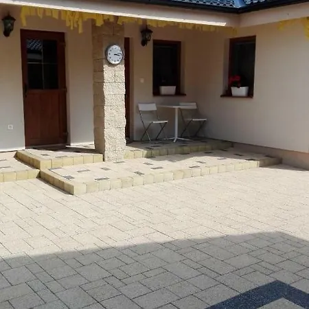 Apartment Apartman Melani *